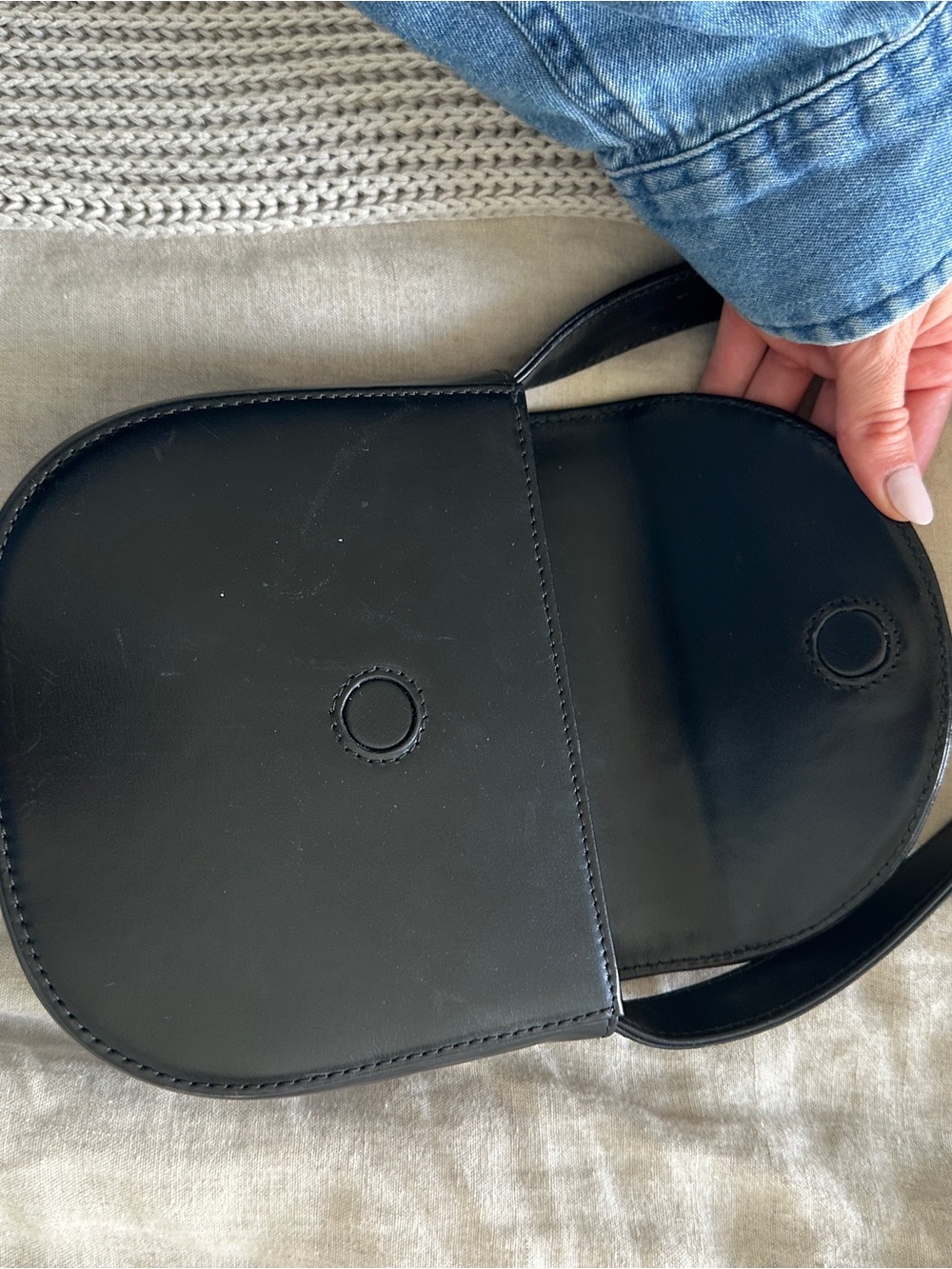 Black Leather Shoulder Bag - Picture 4 of 5